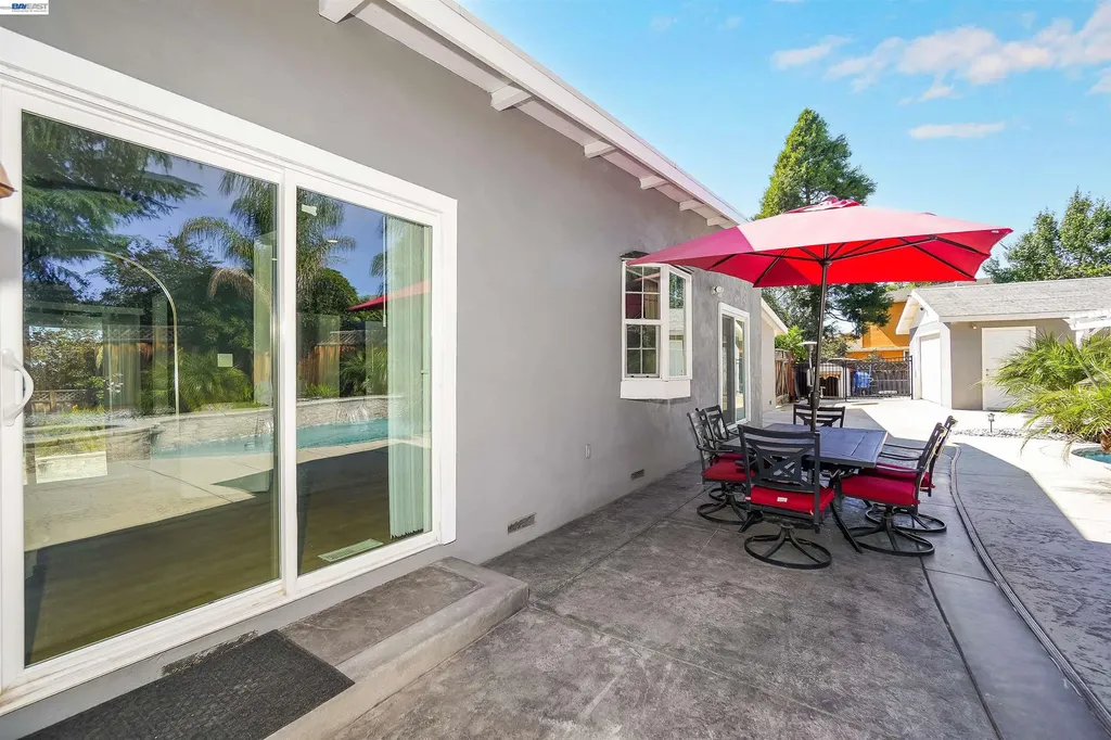 30562 Troon Place Hayward CA 94544