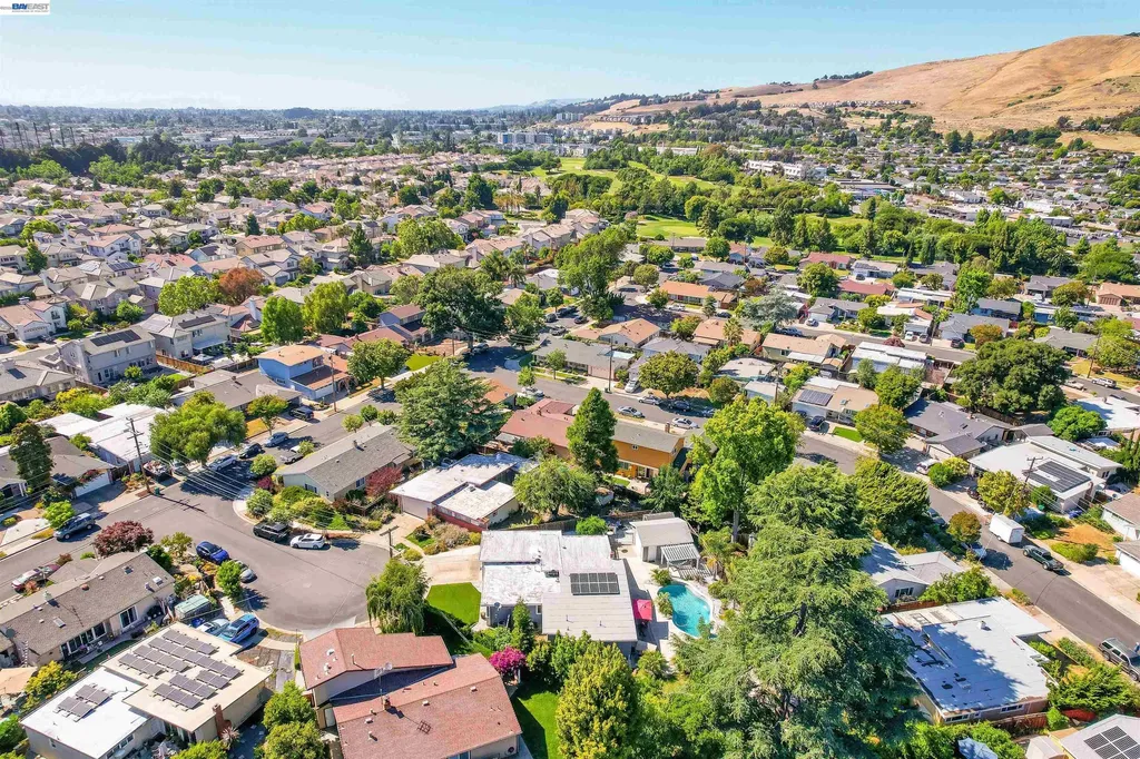30562 Troon Place Hayward CA 94544