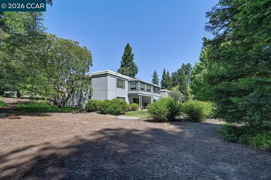 1417 Oakmont Drive Walnut Creek CA 94595