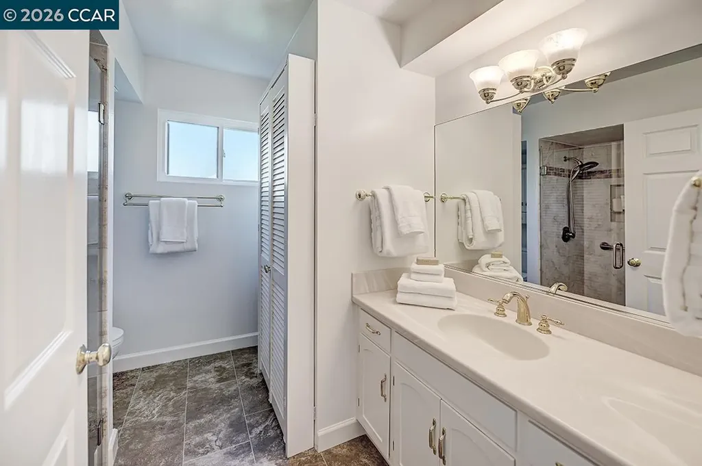 1417 Oakmont Drive Walnut Creek CA 94595