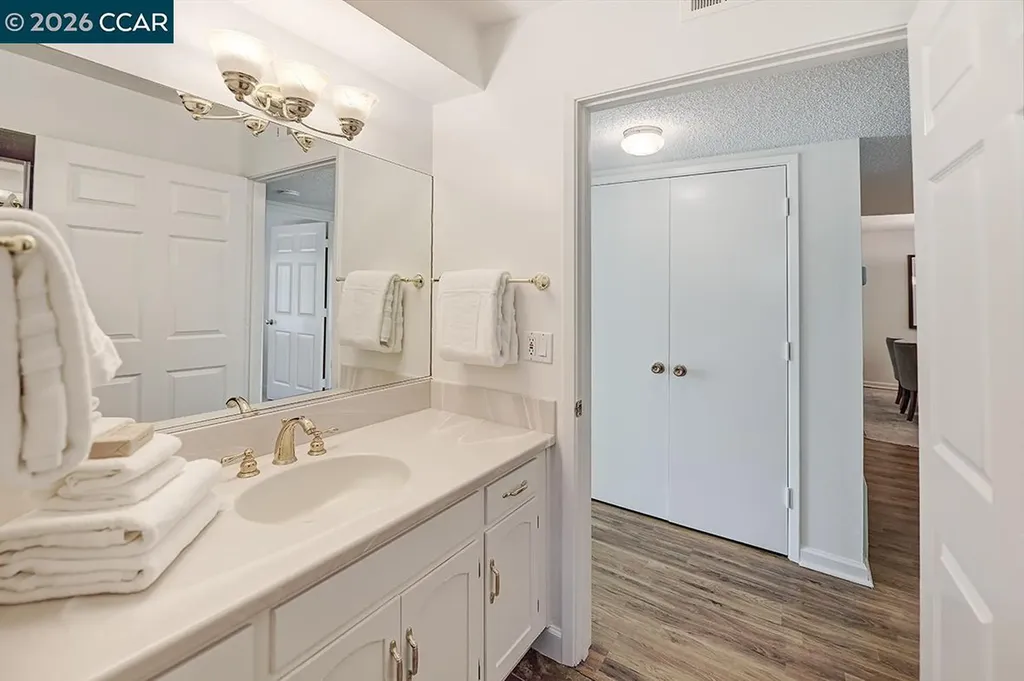 1417 Oakmont Drive Walnut Creek CA 94595