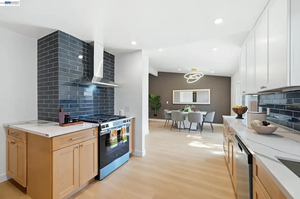 16035 Via Walter San Lorenzo CA 94580