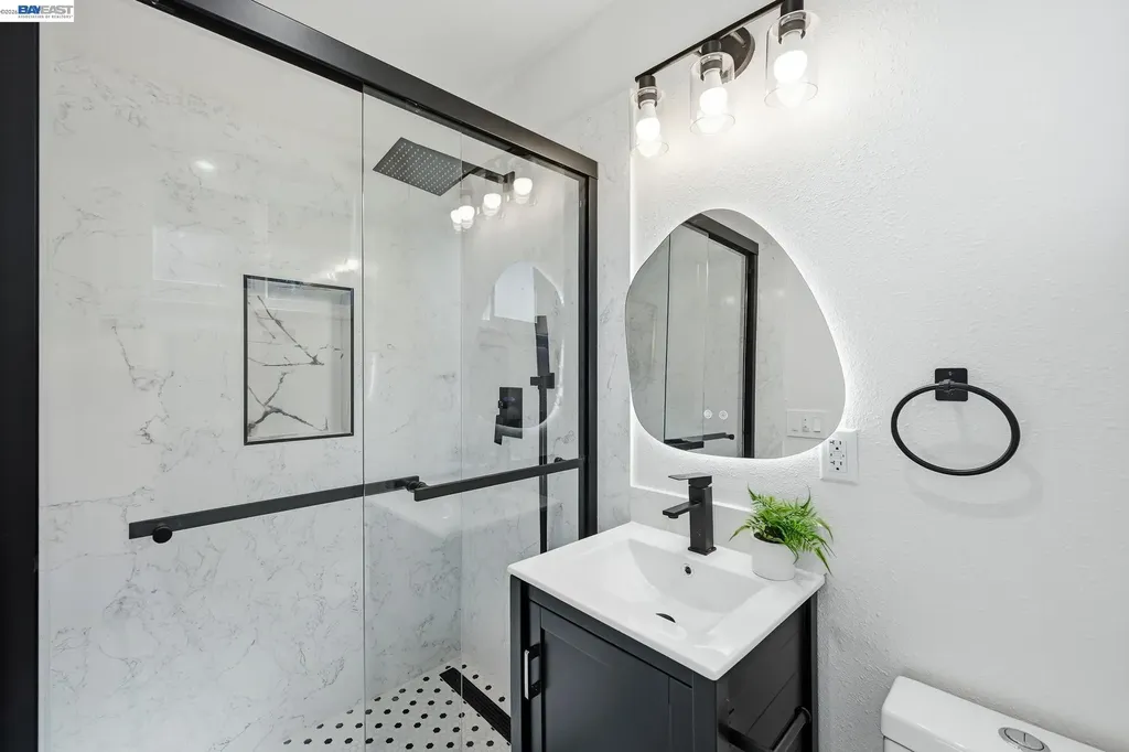 16035 Via Walter San Lorenzo CA 94580