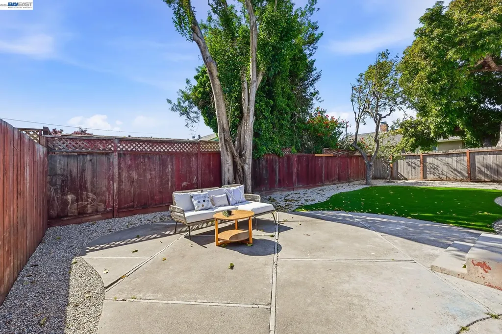 16035 Via Walter San Lorenzo CA 94580