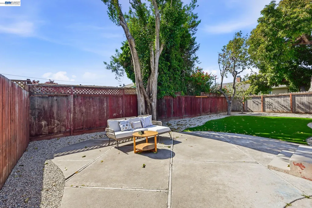 16035 Via Walter San Lorenzo CA 94580