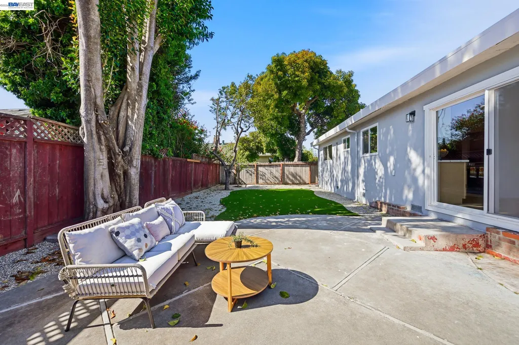 16035 Via Walter San Lorenzo CA 94580