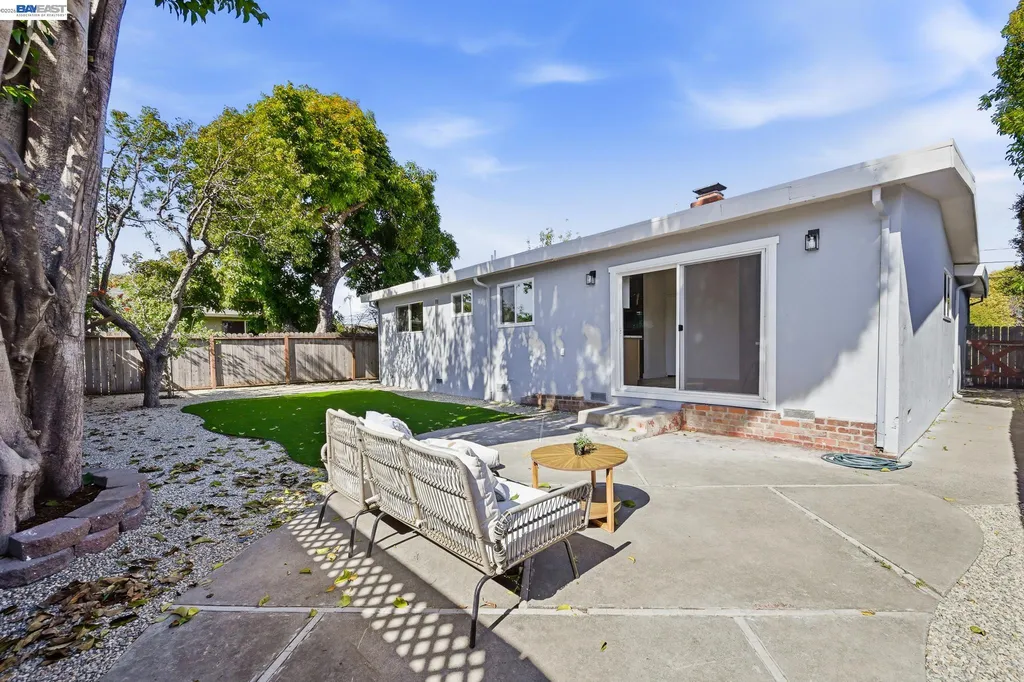 16035 Via Walter San Lorenzo CA 94580