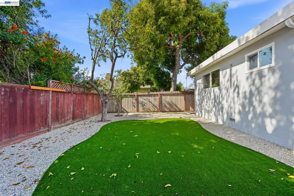 16035 Via Walter San Lorenzo CA 94580