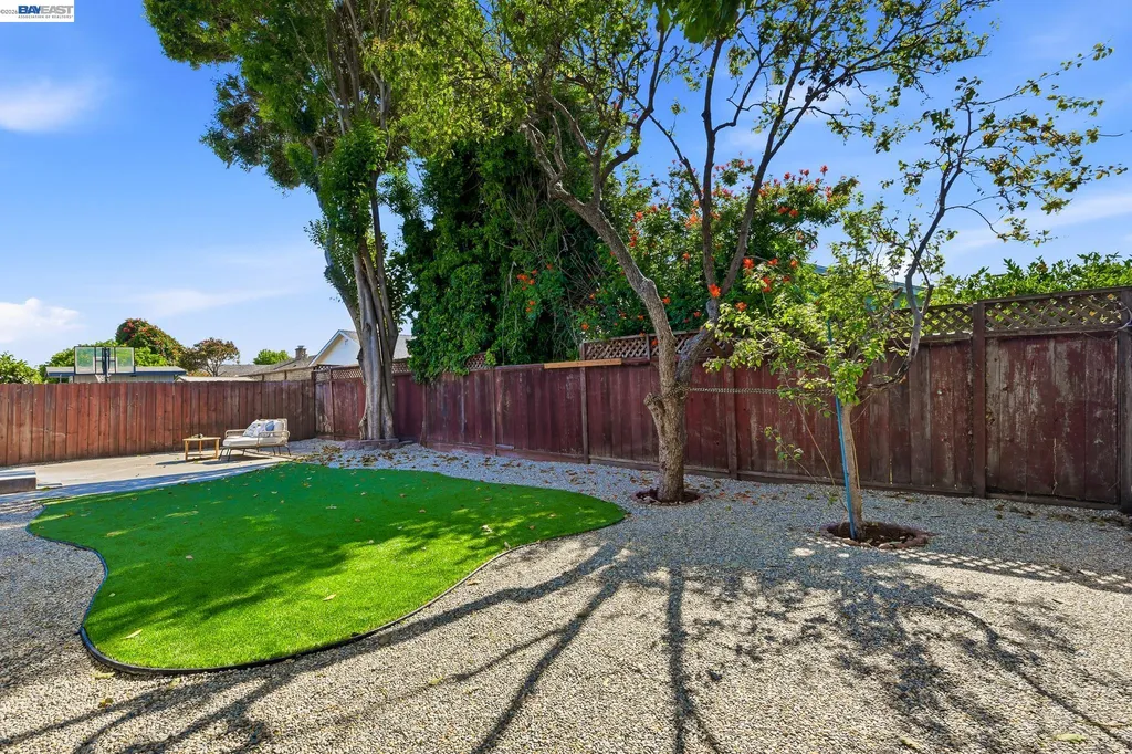 16035 Via Walter San Lorenzo CA 94580