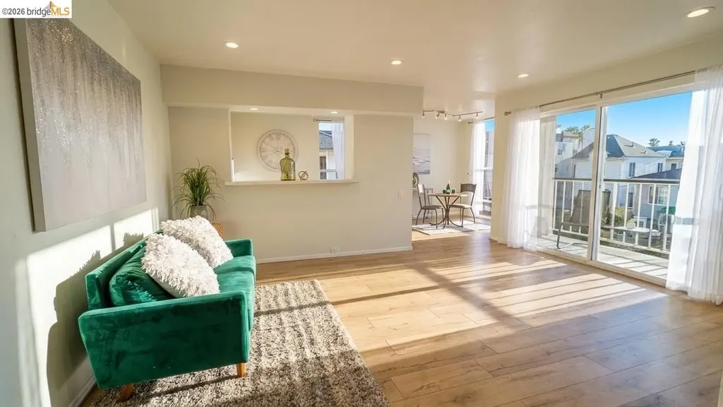 365 Perkins Street Oakland CA 94610