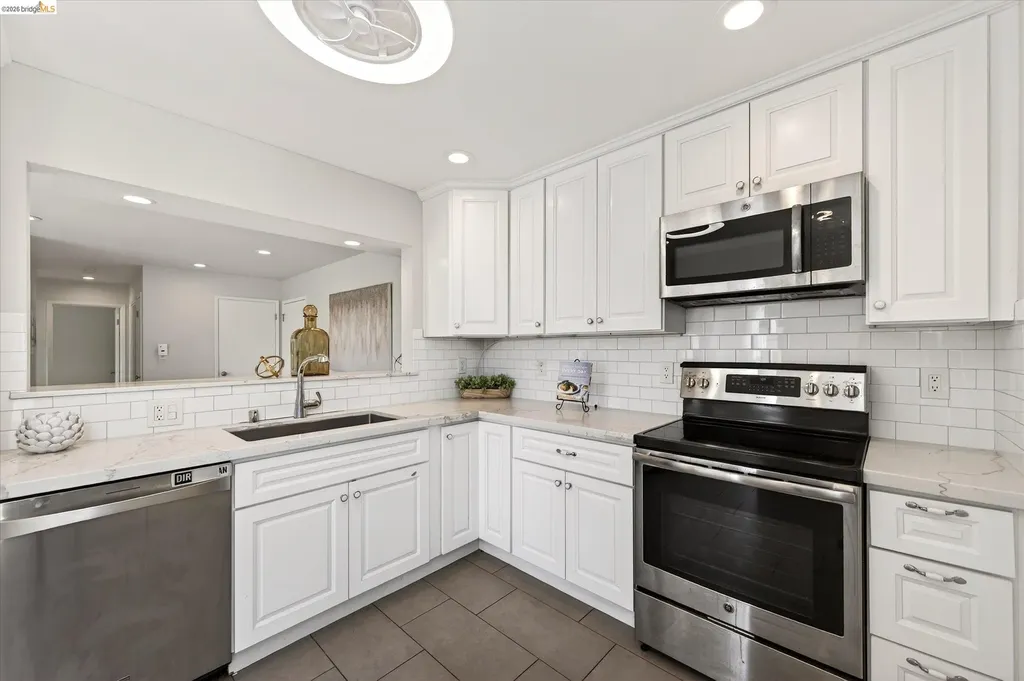 365 Perkins Street Oakland CA 94610