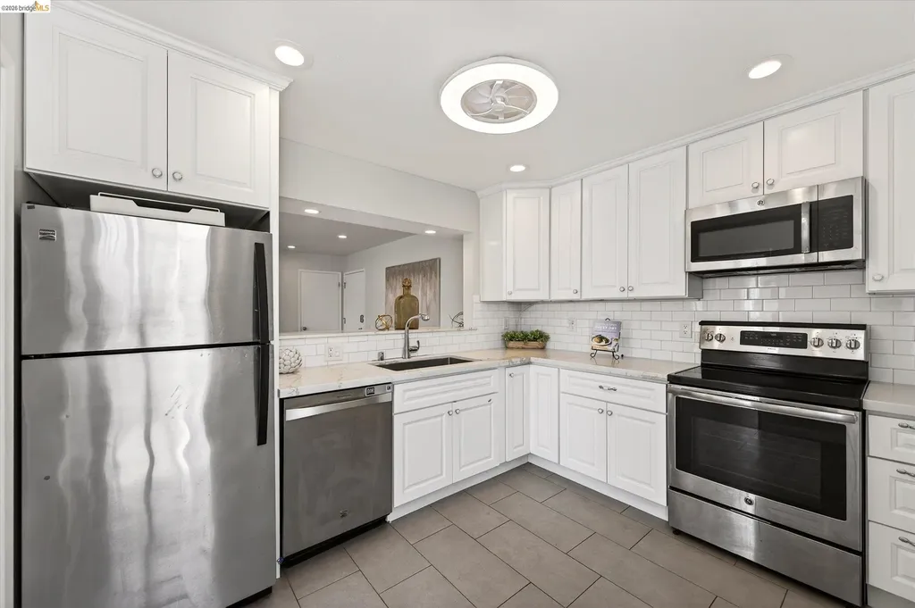 365 Perkins Street Oakland CA 94610