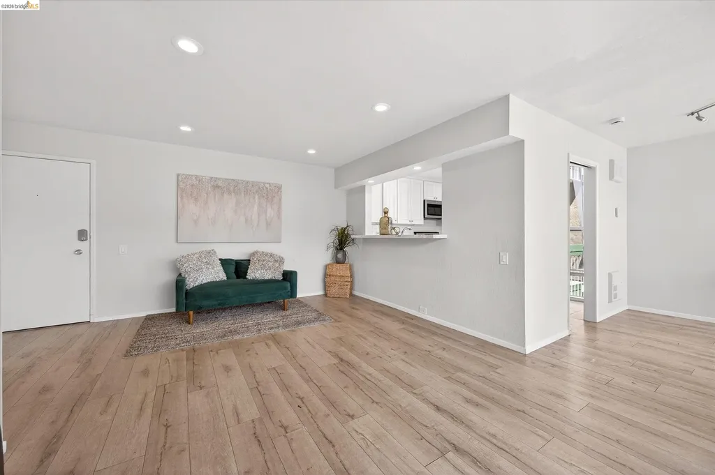 365 Perkins Street Oakland CA 94610