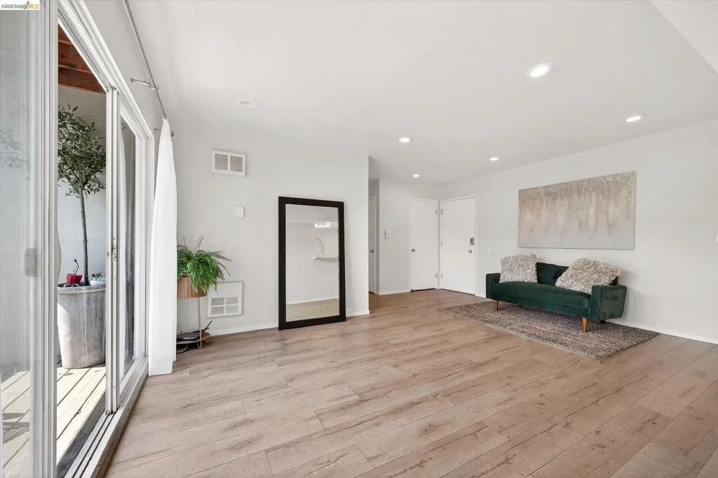 365 Perkins Street Oakland CA 94610