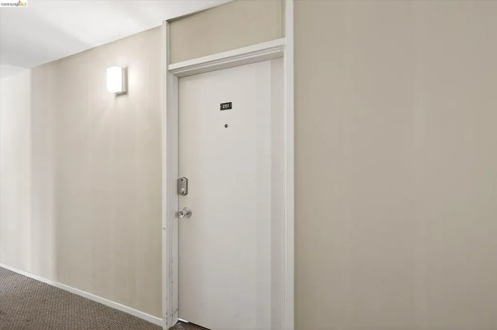365 Perkins Street Oakland CA 94610
