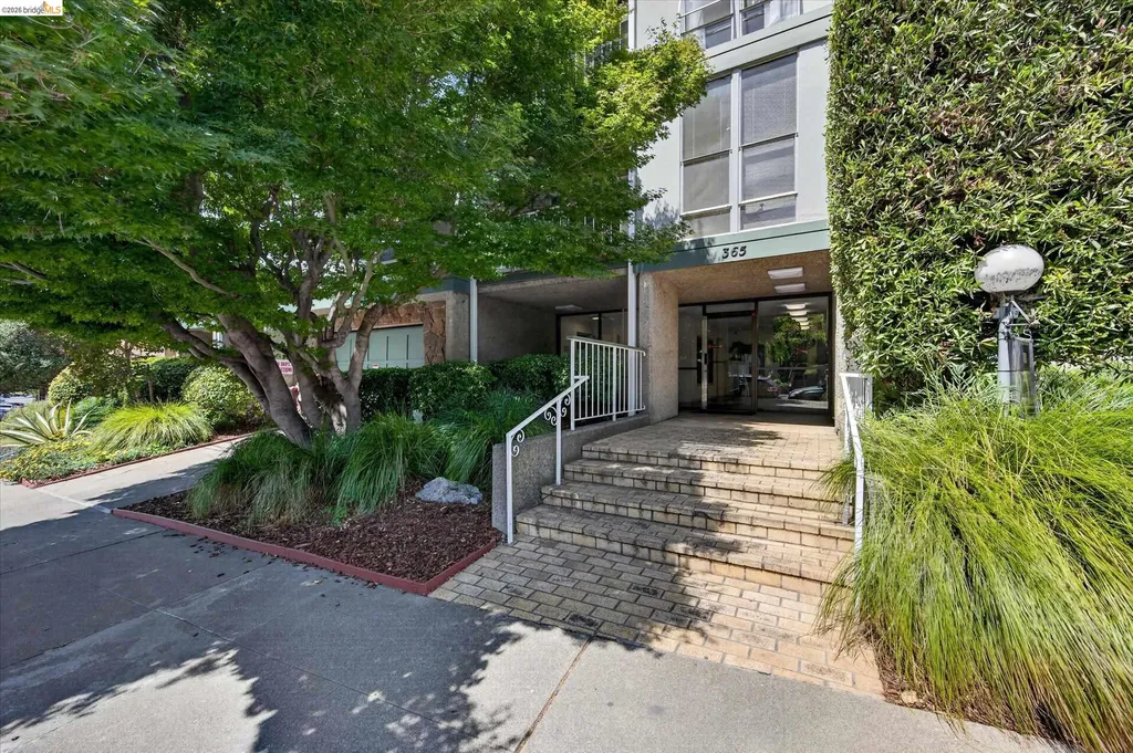 365 Perkins Street Oakland CA 94610
