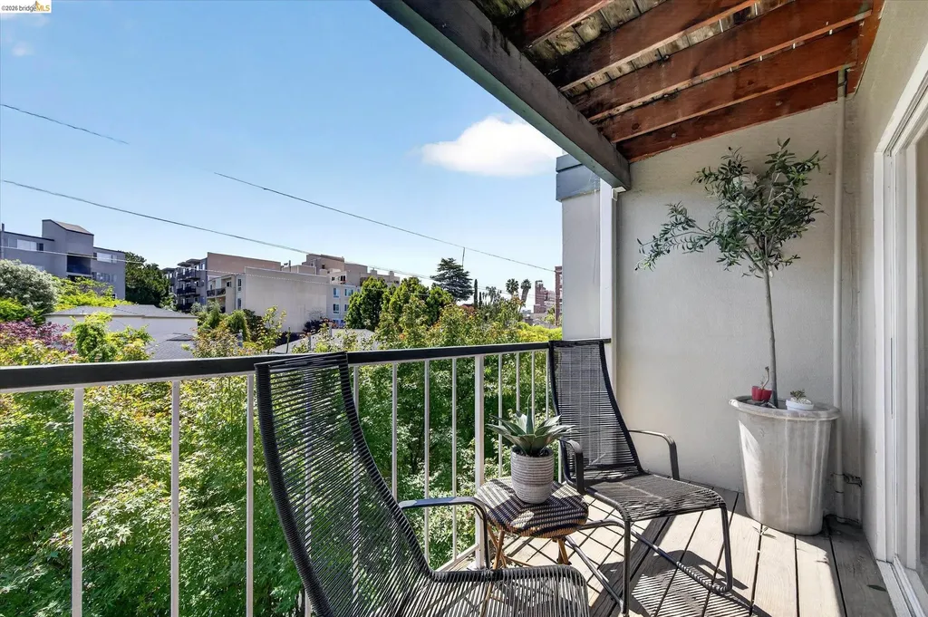 365 Perkins Street Oakland CA 94610