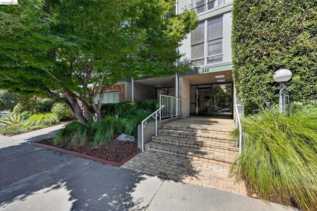 365 Perkins Street Oakland CA 94610