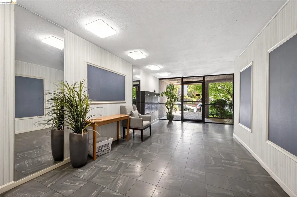 365 Perkins Street Oakland CA 94610