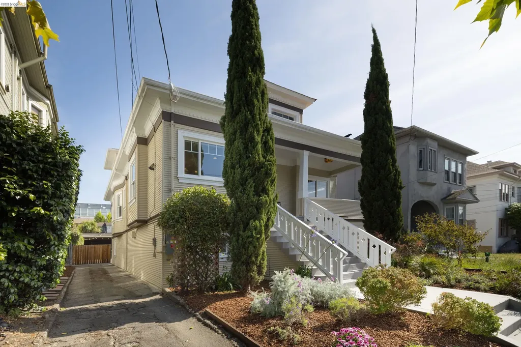 725 54th Street Oakland CA 94609