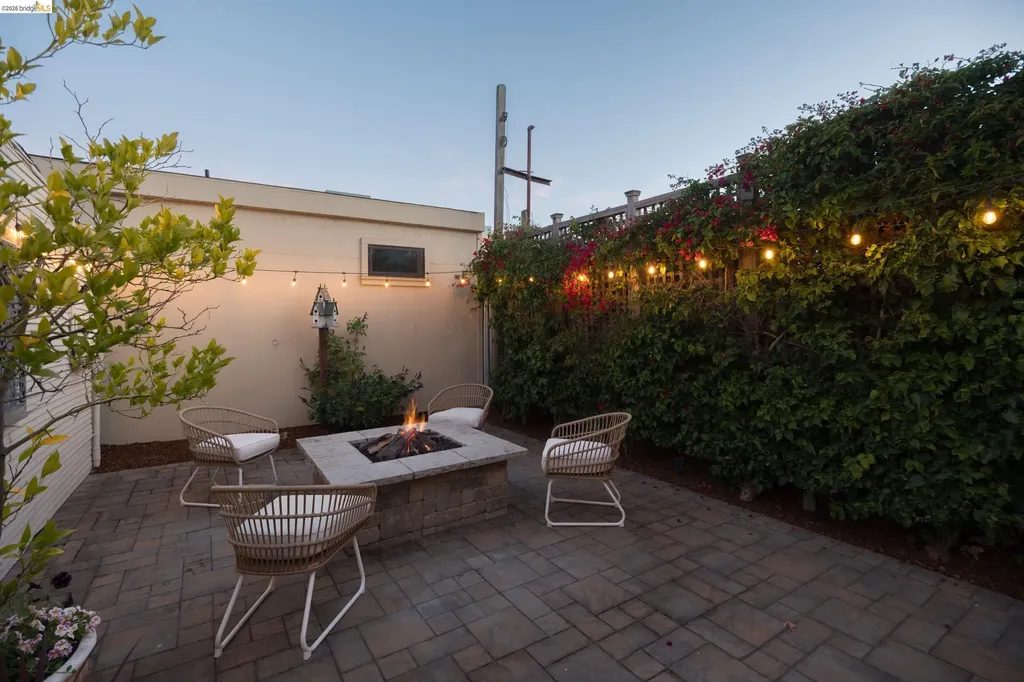725 54th Street Oakland CA 94609