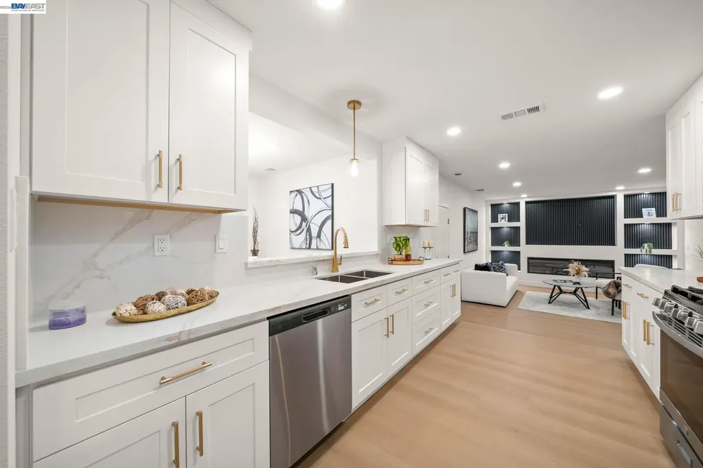 40884 Blacow Road Fremont CA 94538