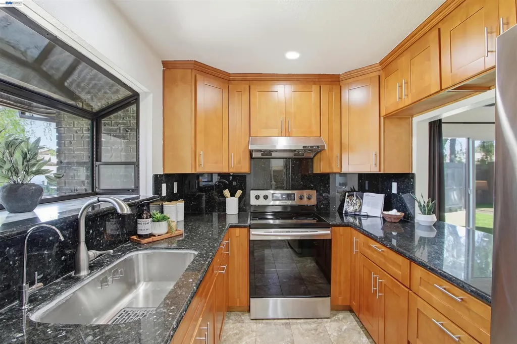 6010 Peppertree Court Newark CA 94560