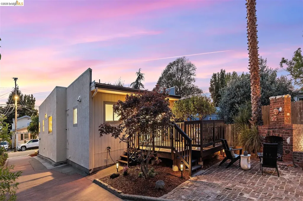 1011 Pomona Avenue Albany CA 94706