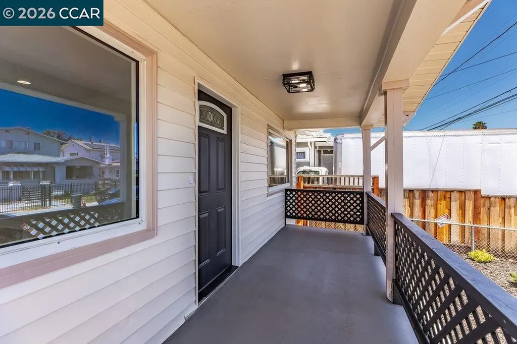 1709 Auseon Avenue Oakland CA 94621