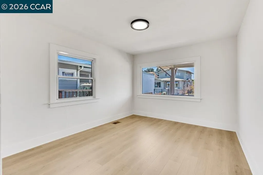 1709 Auseon Avenue Oakland CA 94621