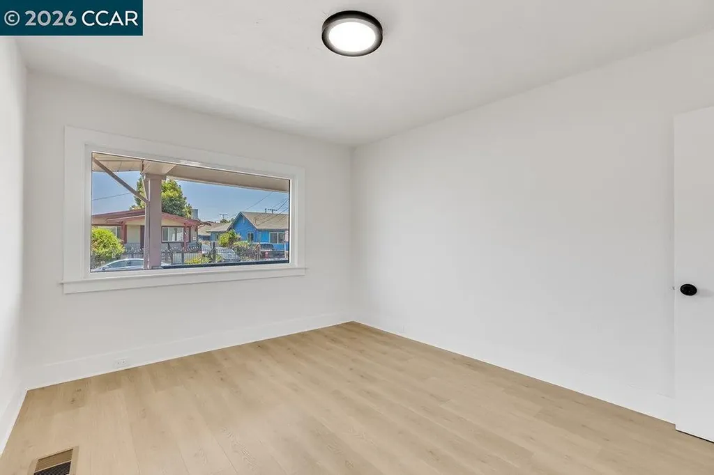 1709 Auseon Avenue Oakland CA 94621