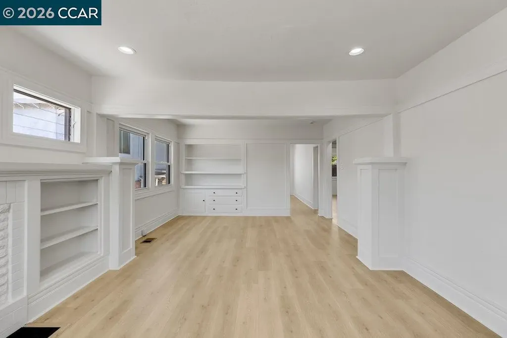 1709 Auseon Avenue Oakland CA 94621