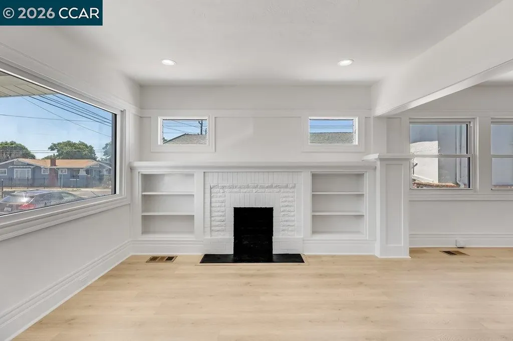 1709 Auseon Avenue Oakland CA 94621