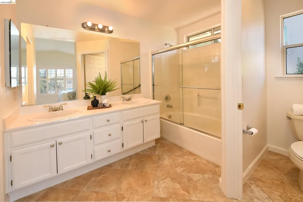 512 Burdick Drive Bay Point CA 94565