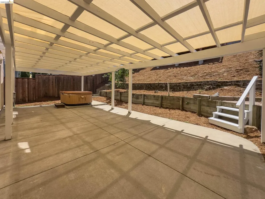 512 Burdick Drive Bay Point CA 94565