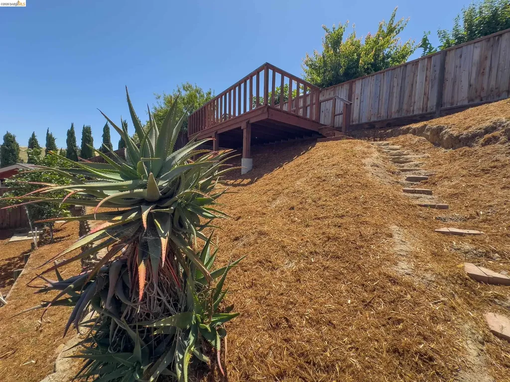 512 Burdick Drive Bay Point CA 94565