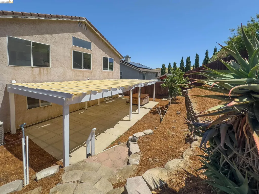 512 Burdick Drive Bay Point CA 94565