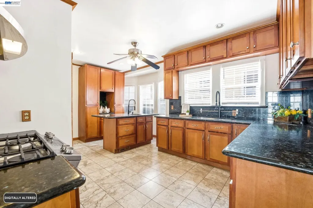 5814 Fleming Avenue Oakland CA 94605
