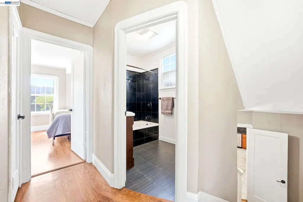 5814 Fleming Avenue Oakland CA 94605