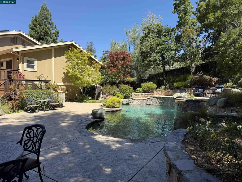 304 Livorna Heights Road Alamo CA 94507