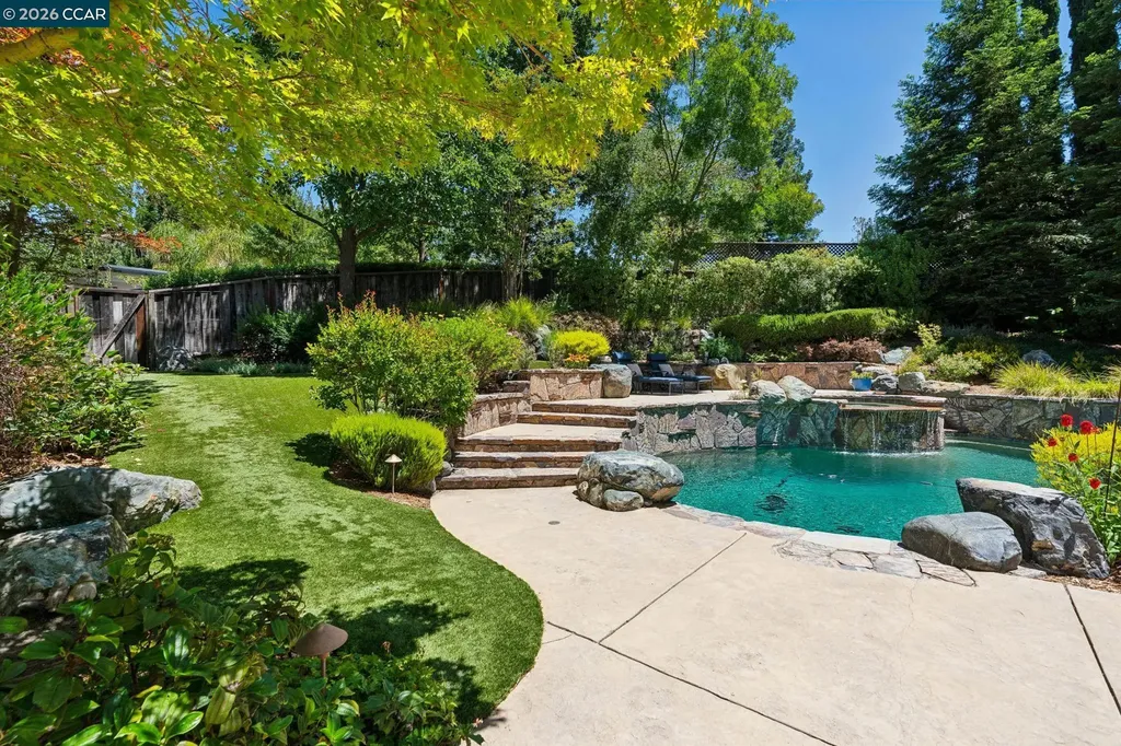 304 Livorna Heights Road Alamo CA 94507
