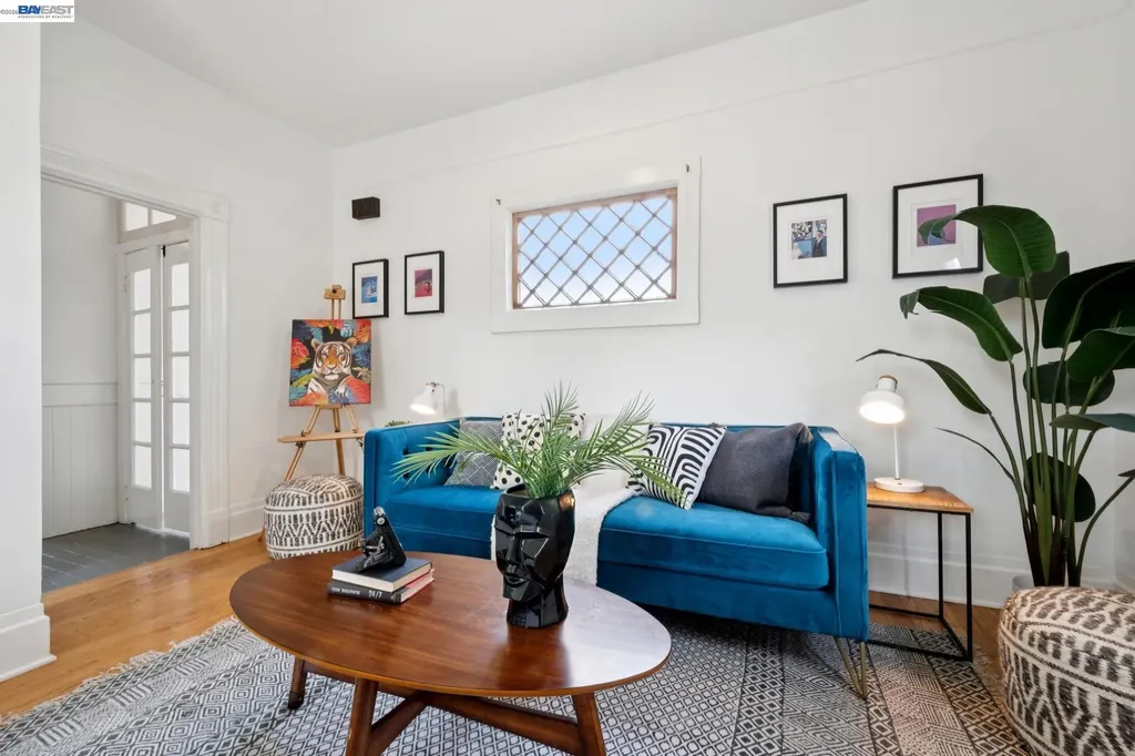758 Alcatraz Avenue Oakland CA 94609