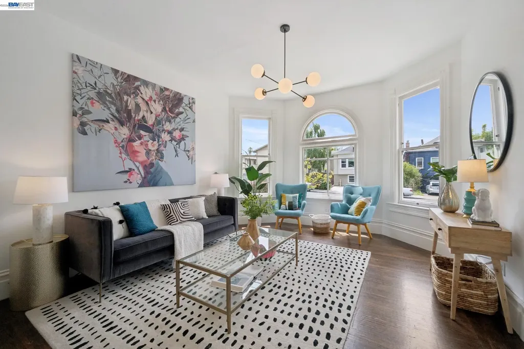 758 Alcatraz Avenue Oakland CA 94609