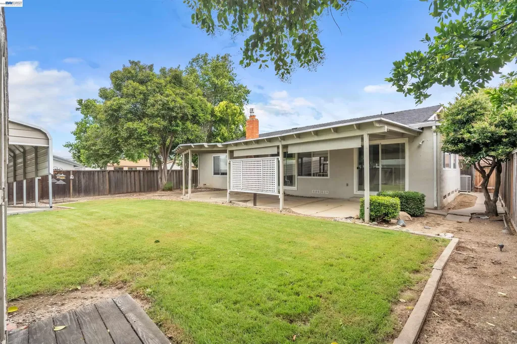 1290 Lakehurst Road Livermore CA 94551