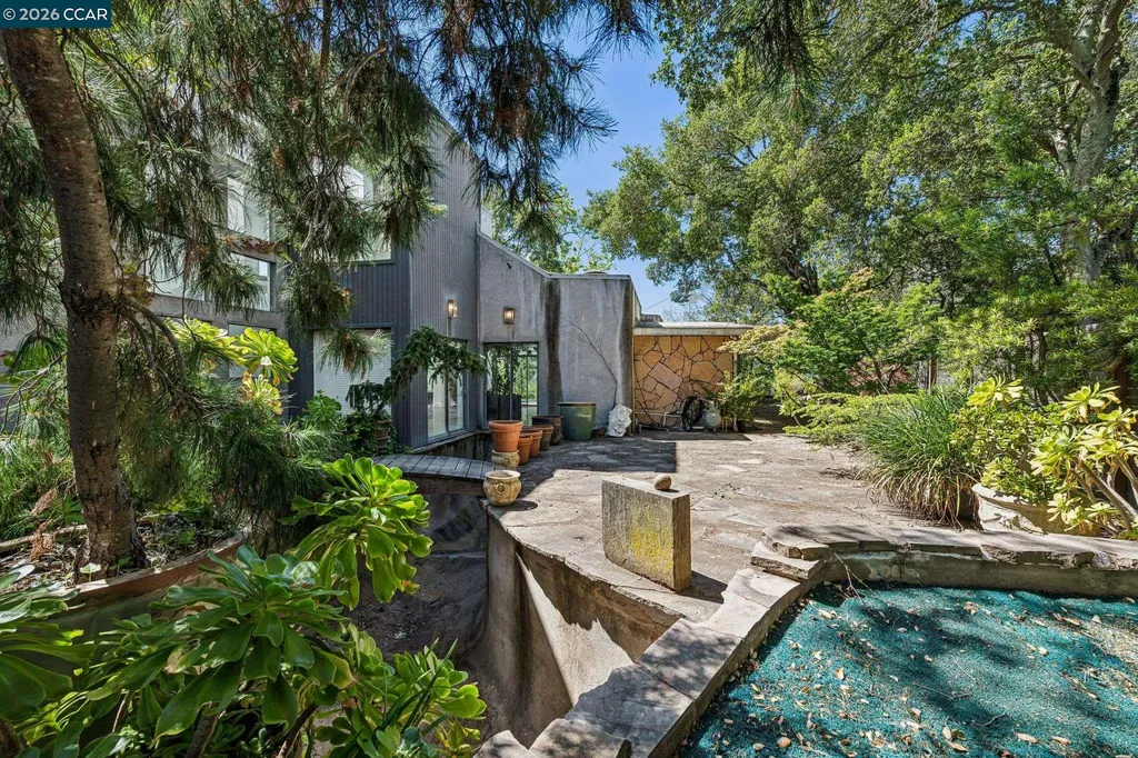 5 Oak Flat Road Orinda CA 94563
