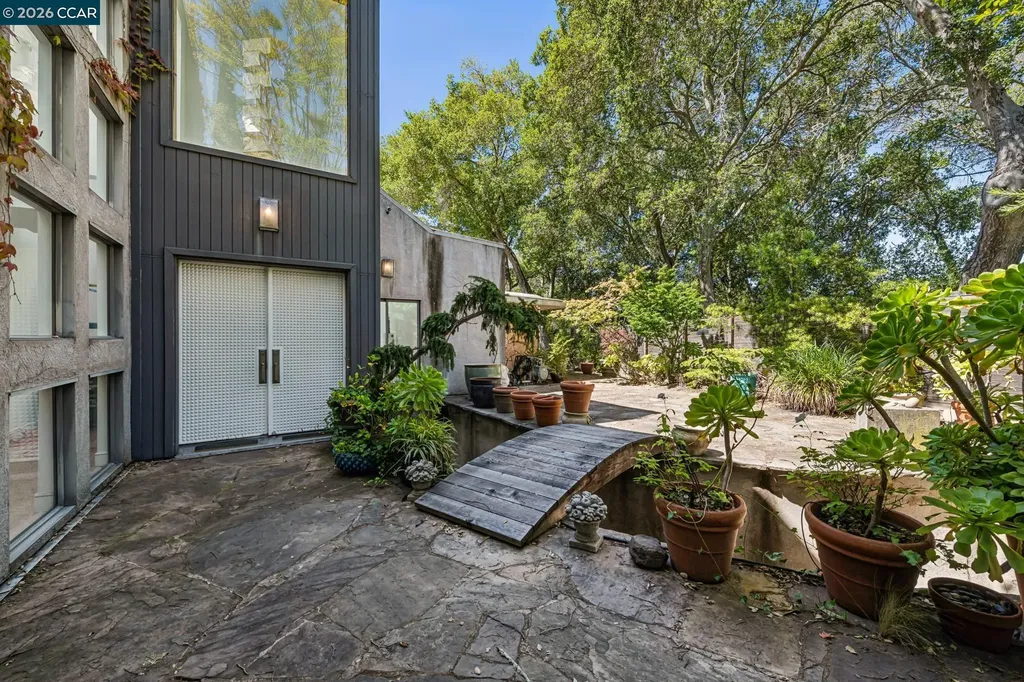 5 Oak Flat Road Orinda CA 94563