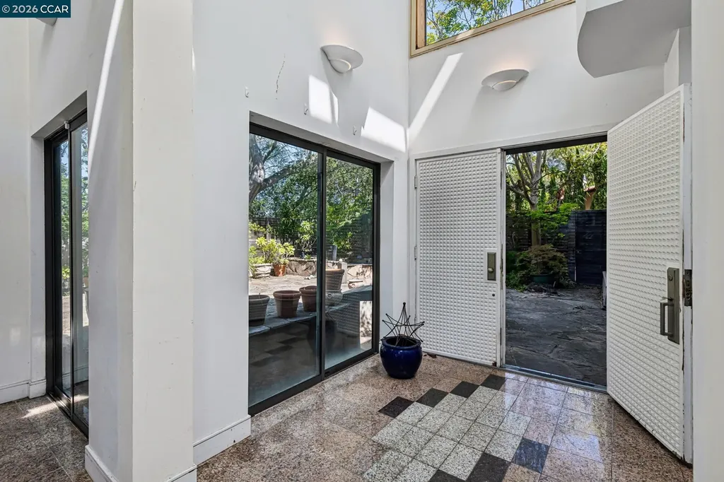 5 Oak Flat Road Orinda CA 94563