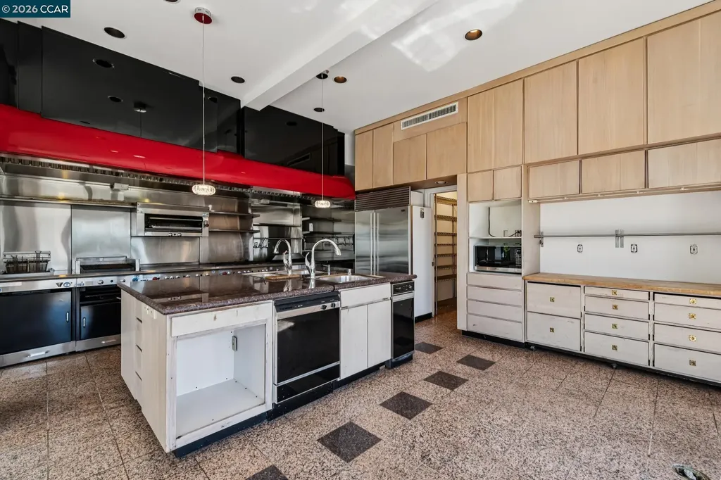 5 Oak Flat Road Orinda CA 94563