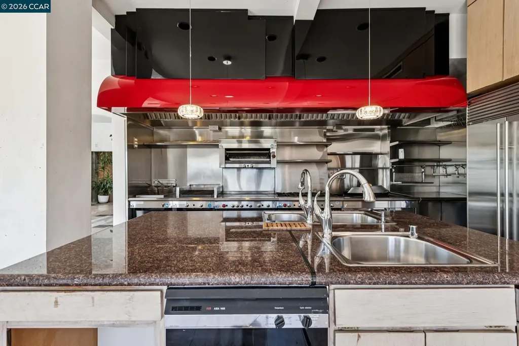 5 Oak Flat Road Orinda CA 94563
