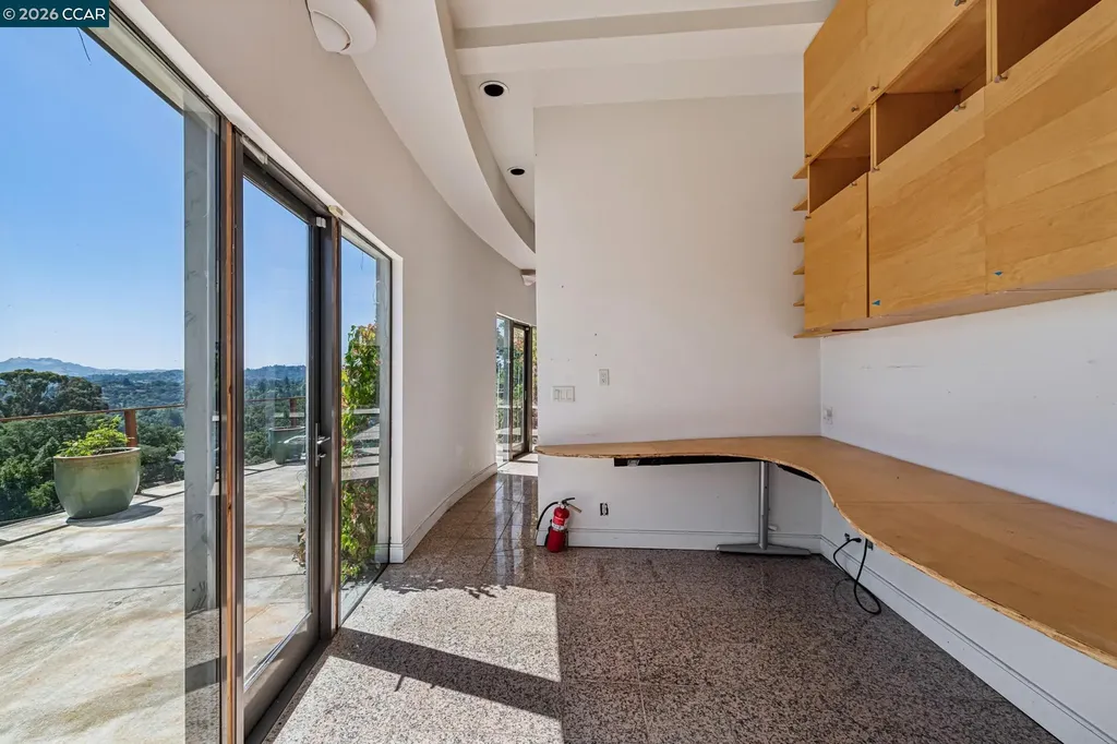 5 Oak Flat Road Orinda CA 94563